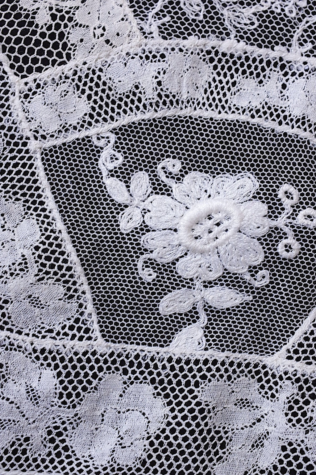 アンティークレース　dentelle ancienne　刺繍クロス .FR a l'epoque