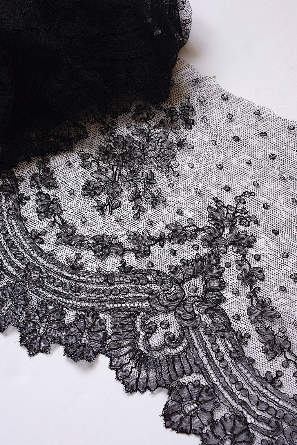 アンティークレース　dentelle ancienne　くろレース　2本 .FR a l'epoque