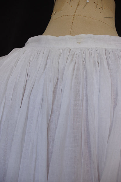 アンティーク司祭服　vêtement antique aube 3 .FR a l'epoque