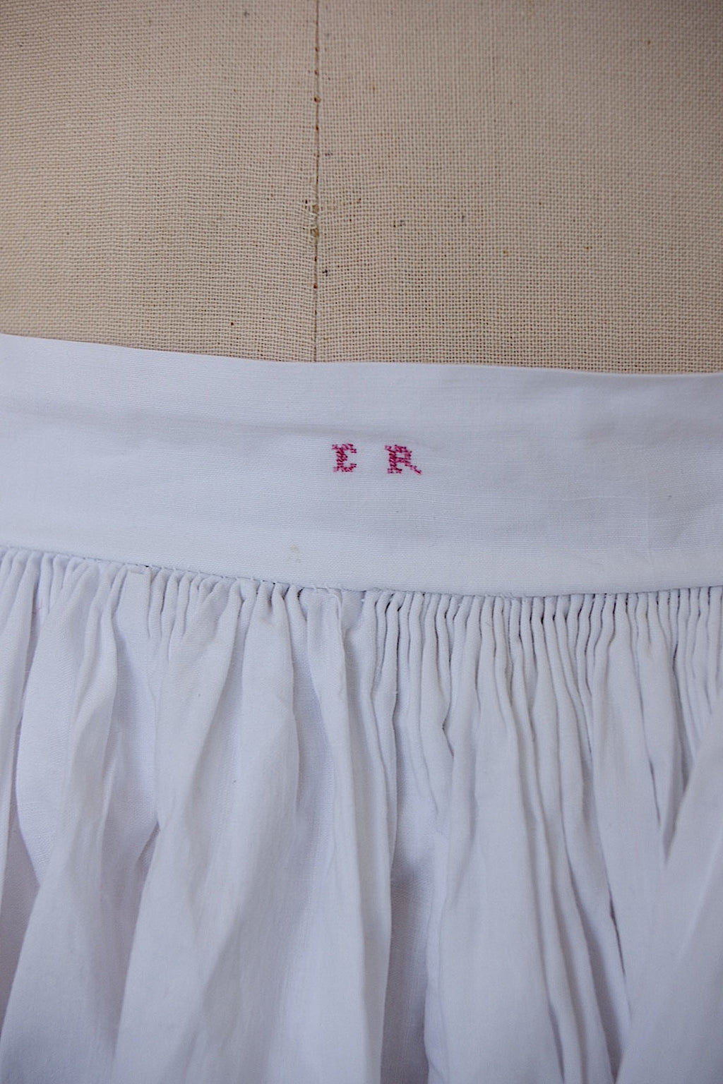 アンティークスカート　vêtement antique skirt .FR a l'epoque