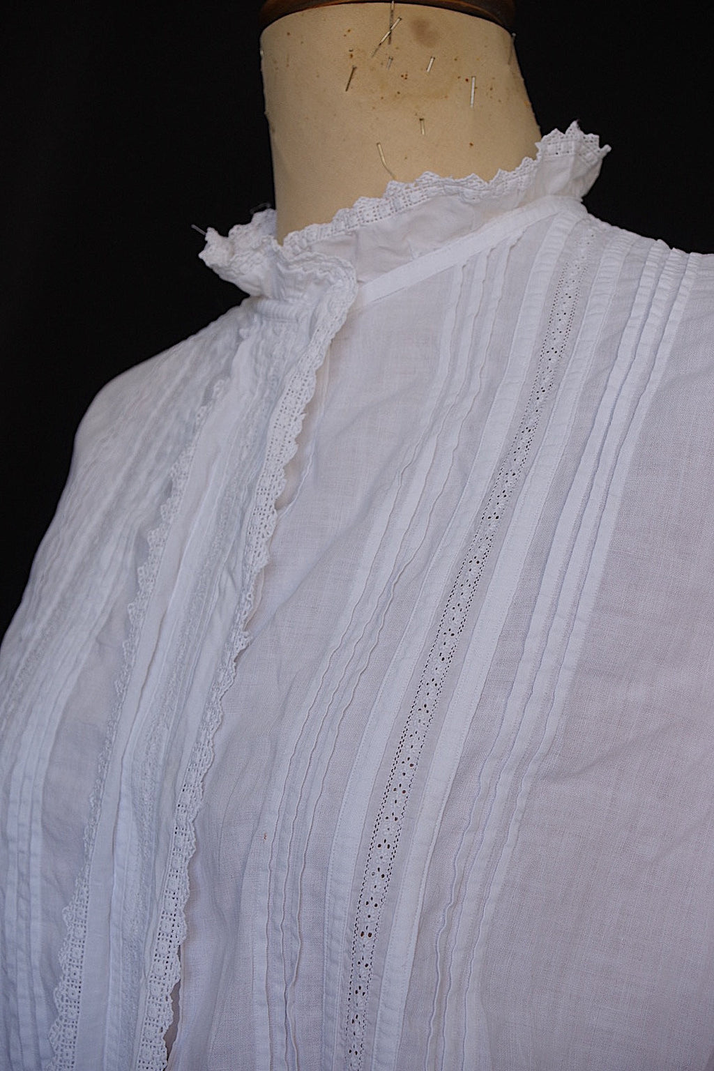 アンティークレースブラウス　vêtement antique 　blouse2 .FR a l'epoque