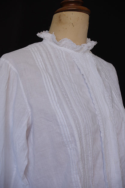 アンティークレースブラウス　vêtement antique 　blouse2 .FR a l'epoque