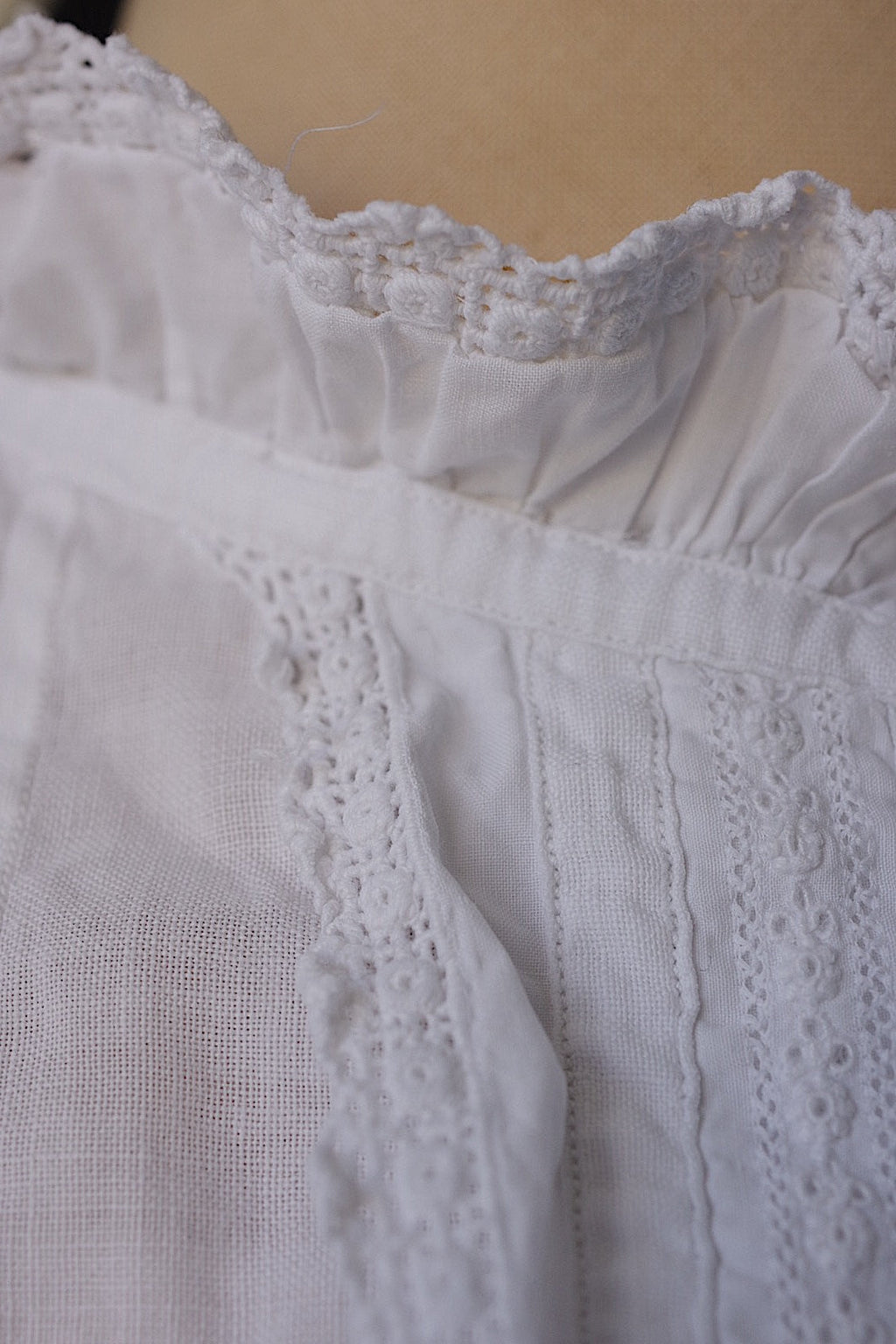 アンティークレースブラウス　vêtement antique 　blouse2 .FR a l'epoque
