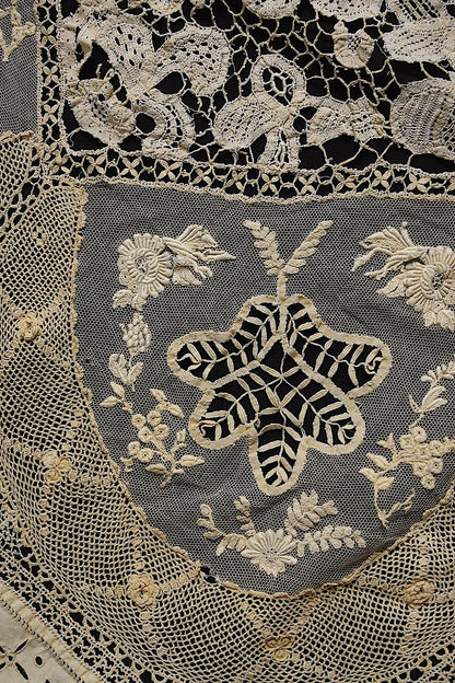 アンティーククロス　素材、回収用　antique  For materials2 .FR a l'epoque