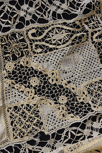 アンティーククロス　素材、回収用　antique  For materials2 .FR a l'epoque