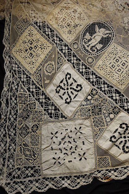 アンティーククロス　素材、回収用　antique  For materials2 .FR a l'epoque