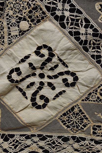 アンティーククロス　素材、回収用　antique  For materials2 .FR a l'epoque