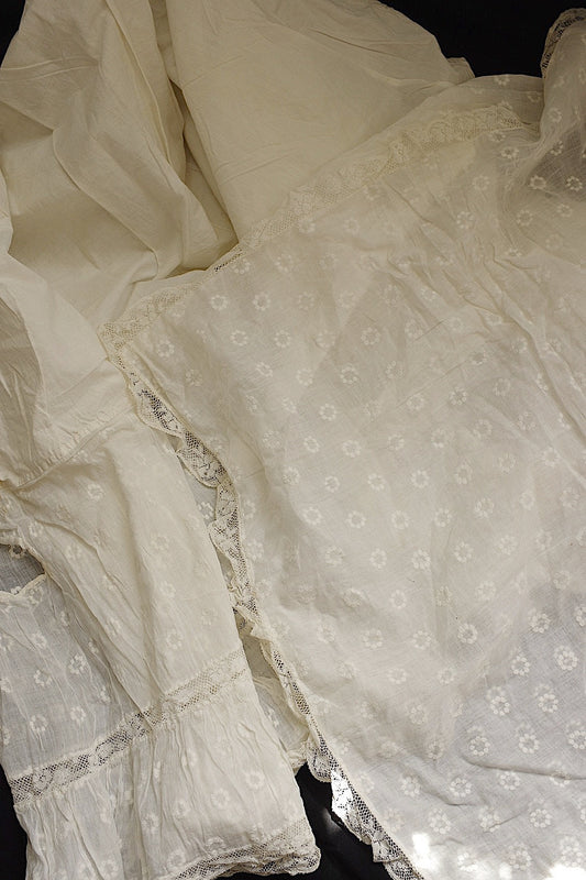 アンティークレース　dentelle ancienne 刺繍　生地　クッションカバー .FR a l'epoque