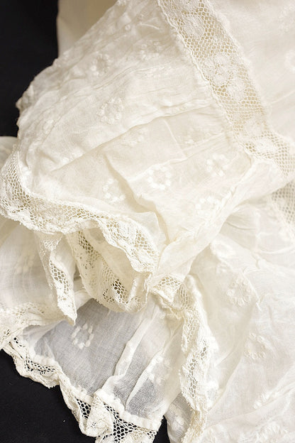 アンティークレース　dentelle ancienne 刺繍　生地　クッションカバー .FR a l'epoque