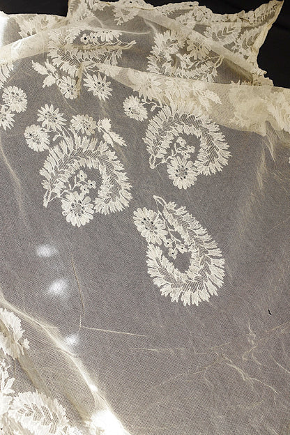 アンティークレース　dentelle ancienne ショール1 .FR a l'epoque