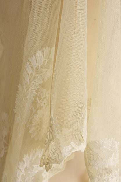 アンティークレース　dentelle ancienne ショール1 .FR a l'epoque