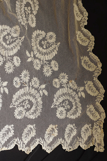 アンティークレース　dentelle ancienne ショール1 .FR a l'epoque