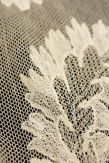 アンティークレース　dentelle ancienne ショール1 .FR a l'epoque