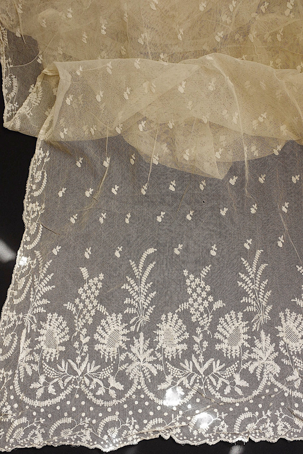 アンティークレース　dentelle ancienne ショール2 .FR a l'epoque