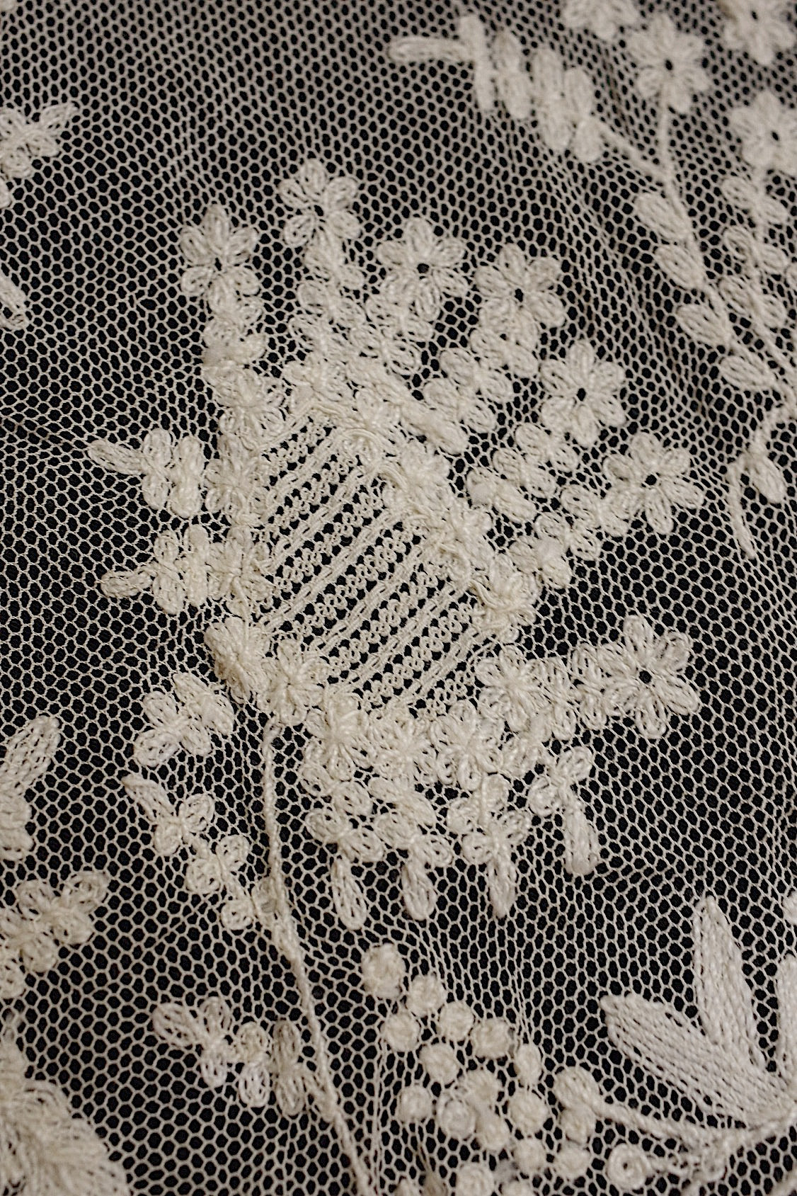 アンティークレース　dentelle ancienne ショール2 .FR a l'epoque