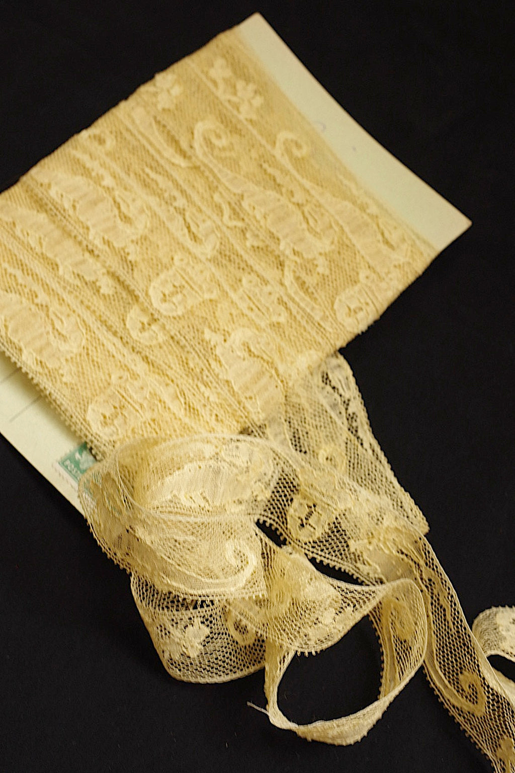 アンティークレース　dentelle ancienne 565cm .FR a l'epoque