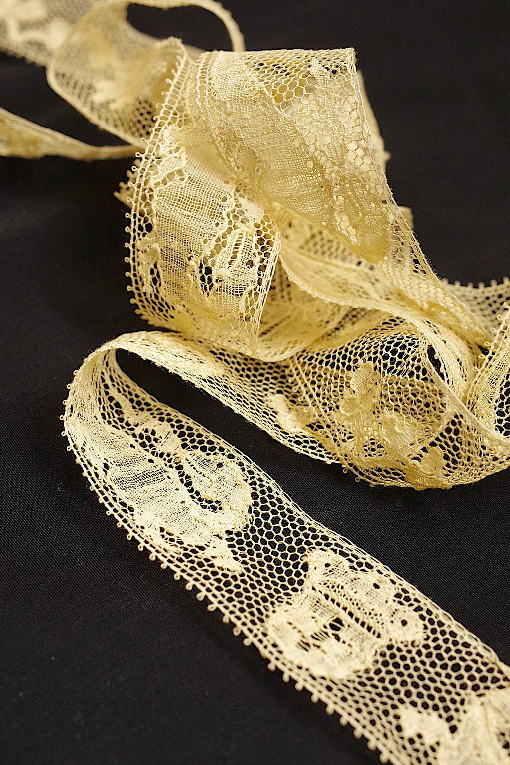 アンティークレース　dentelle ancienne 565cm .FR a l'epoque