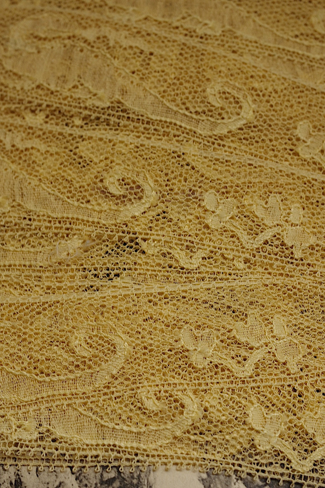 アンティークレース　dentelle ancienne 565cm .FR a l'epoque