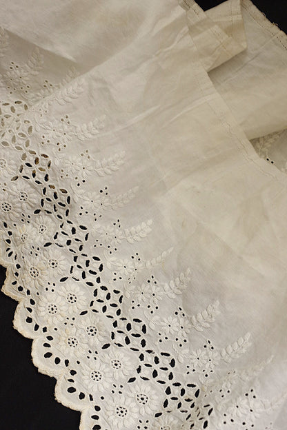 アンティークレース　dentelle ancienne 220cm .FR a l'epoque