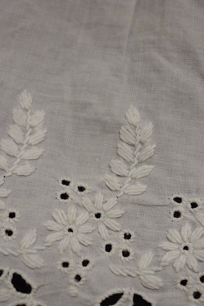 アンティークレース　dentelle ancienne 220cm .FR a l'epoque