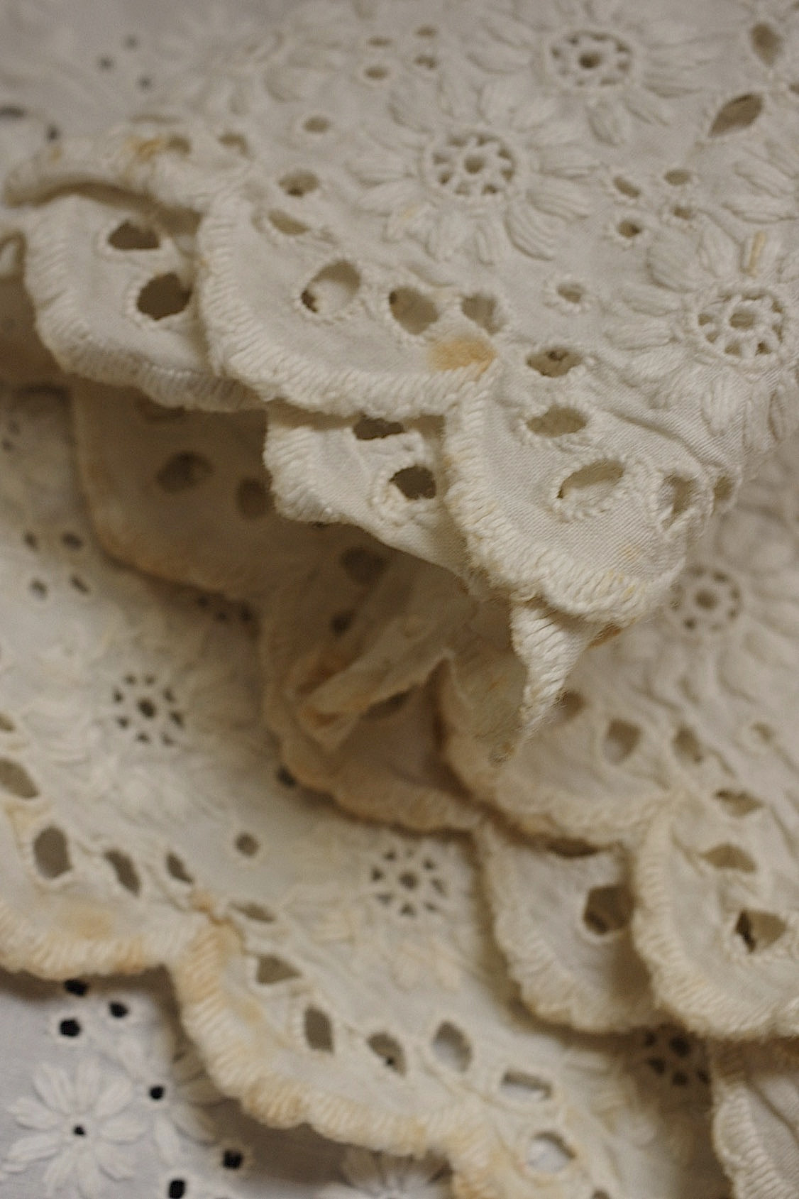 アンティークレース　dentelle ancienne 220cm .FR a l'epoque