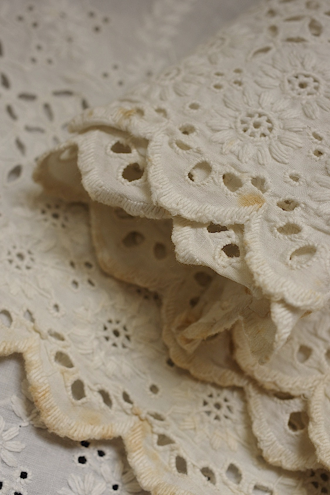 アンティークレース　dentelle ancienne 220cm .FR a l'epoque