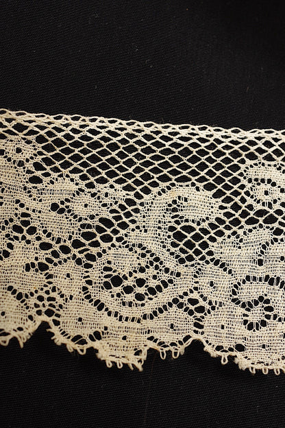 アンティークレース　dentelle ancienne 546cm　 .FR a l'epoque