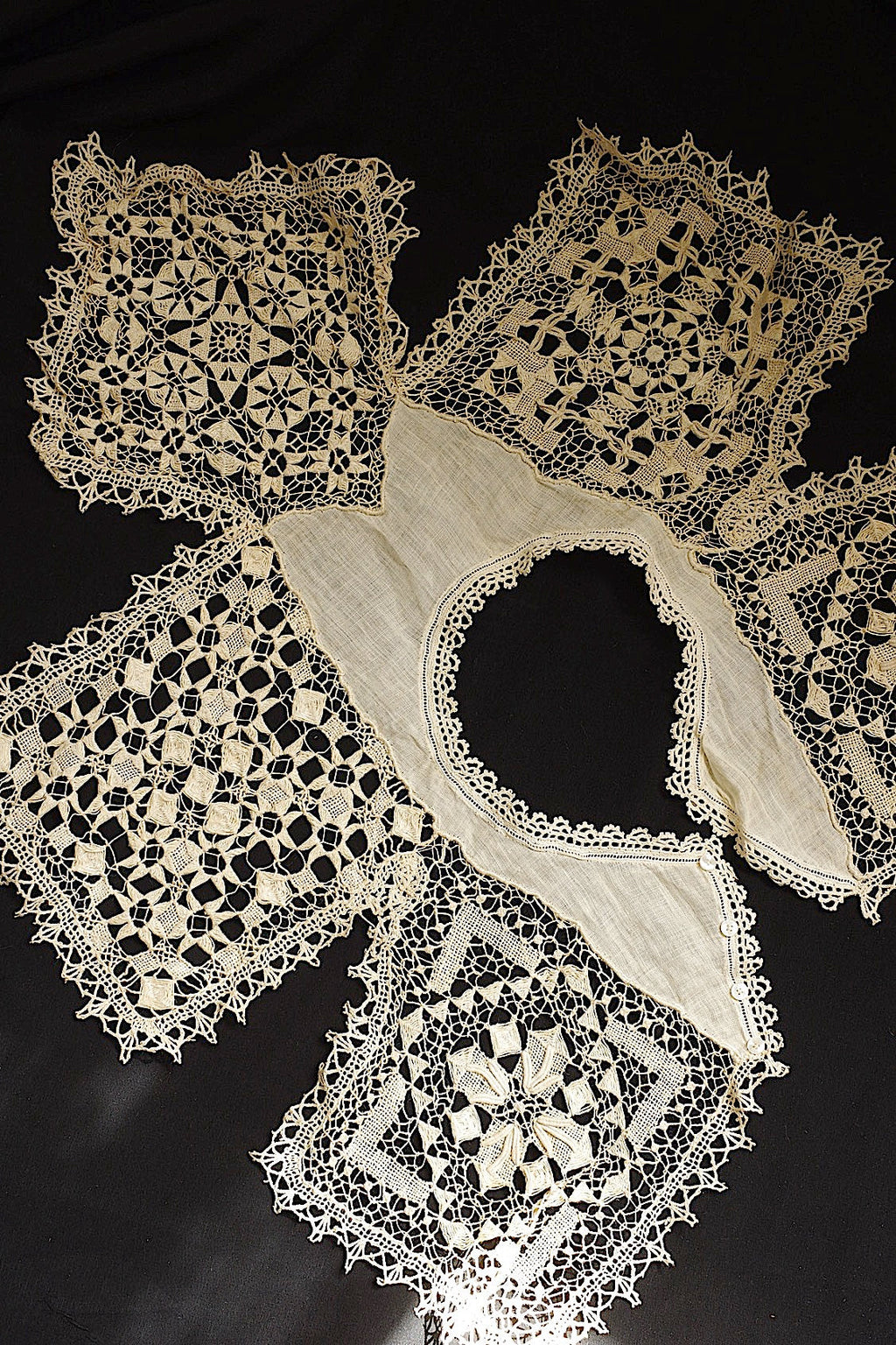 アンティークレース　dentelle ancienne つけ襟1 .FR a l'epoque