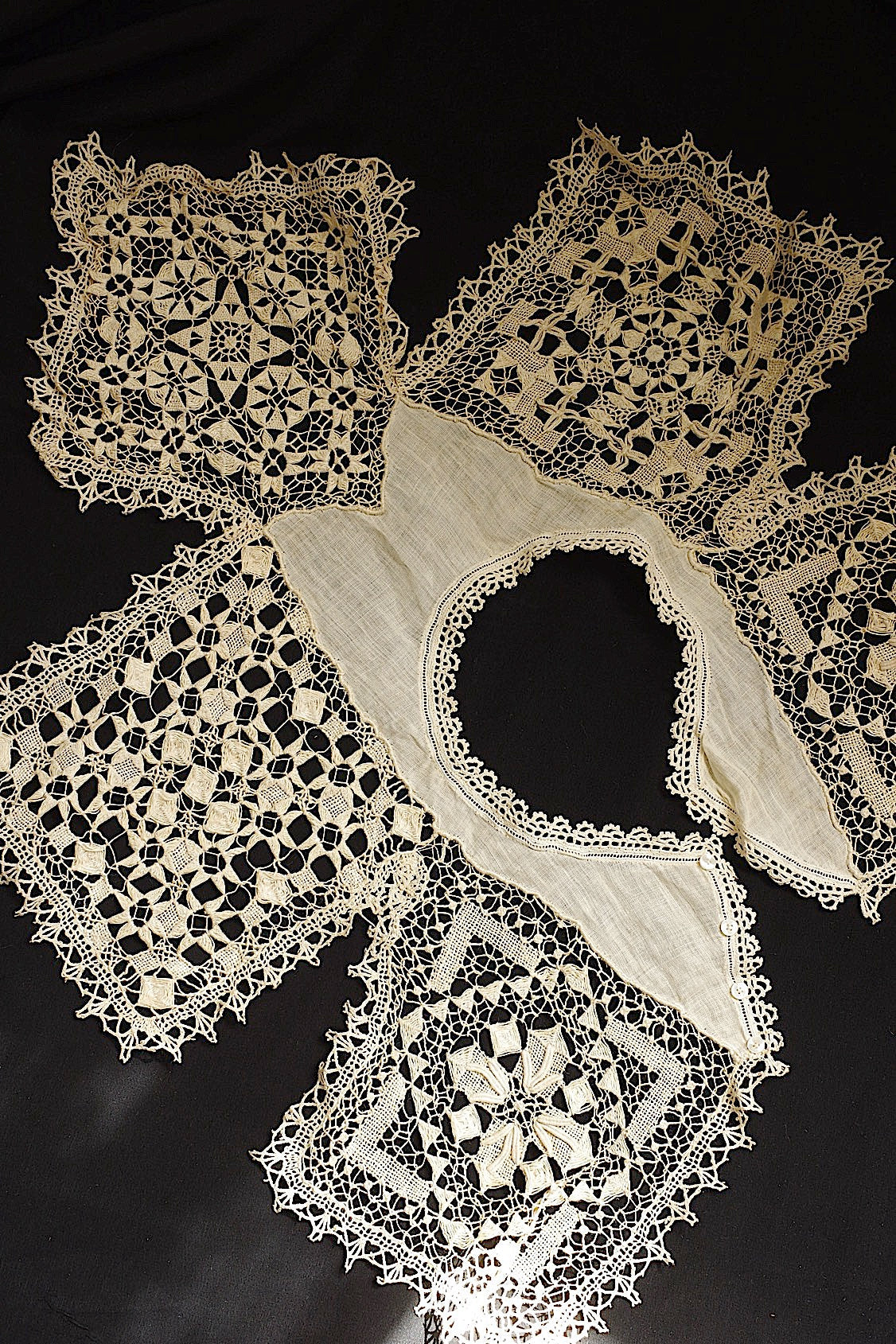 アンティークレース　dentelle ancienne つけ襟1 .FR a l'epoque