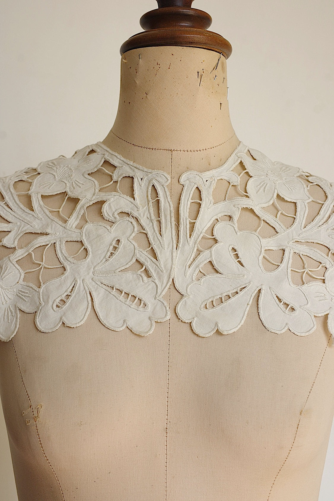 アンティークレース　dentelle ancienne つけ襟2 .FR a l'epoque