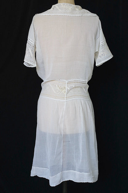 アンティークワンピース　vêtement antique dress .FR a l'epoque