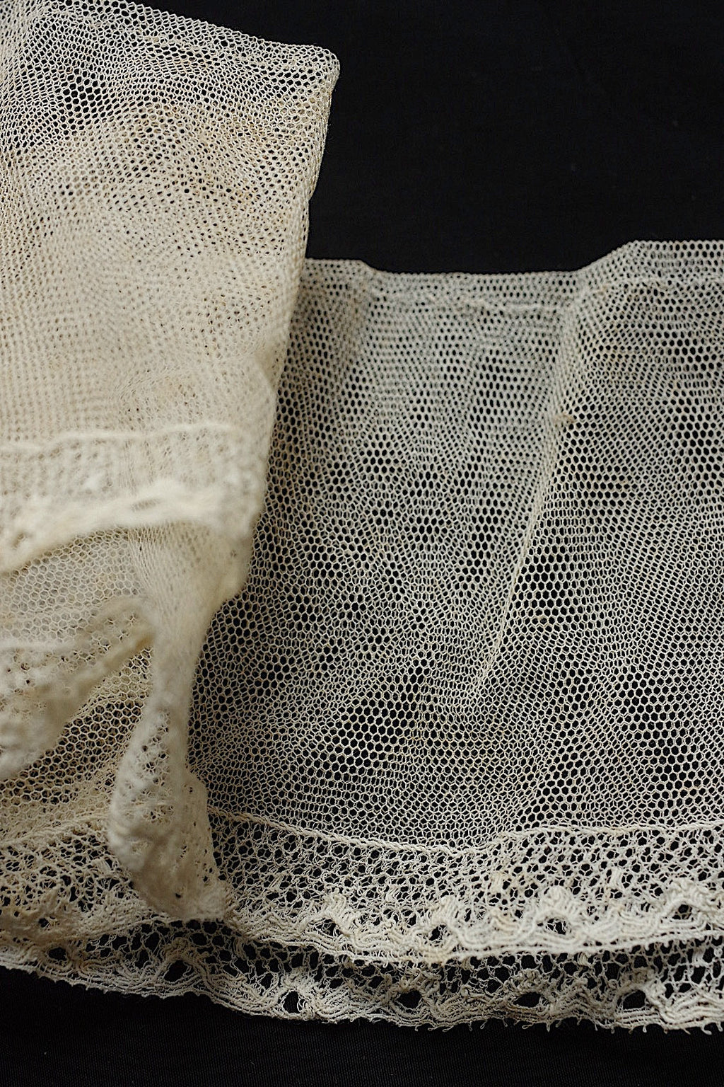 アンティークレース　dentelle ancienne 100cm+440cm .FR a l'epoque