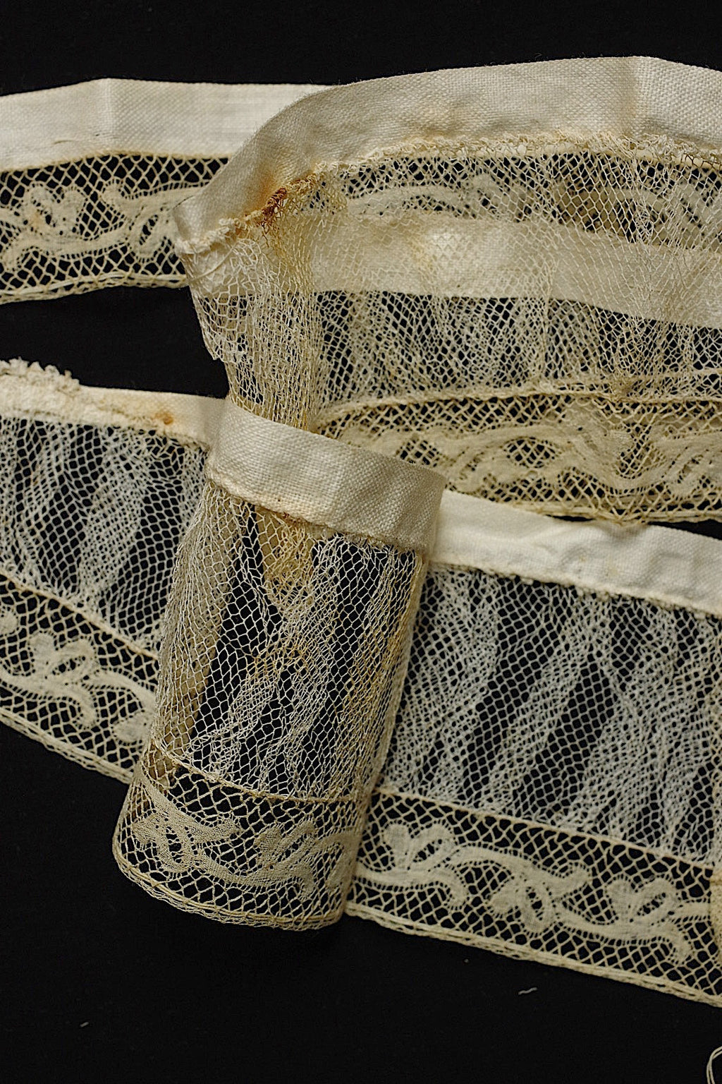 アンティークレース　dentelle ancienne 6本 .FR a l'epoque