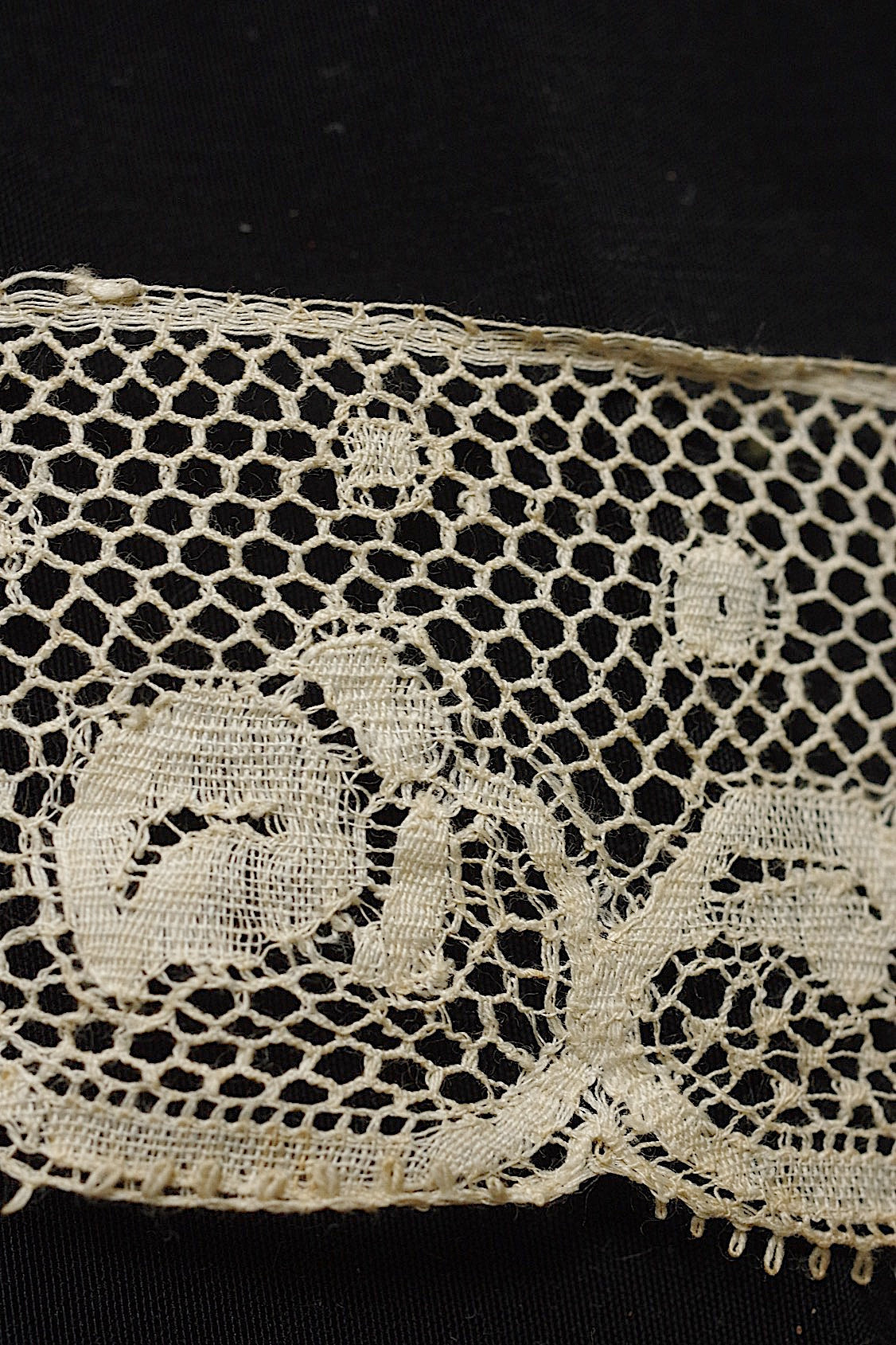 アンティークレース　dentelle ancienne 6本 .FR a l'epoque