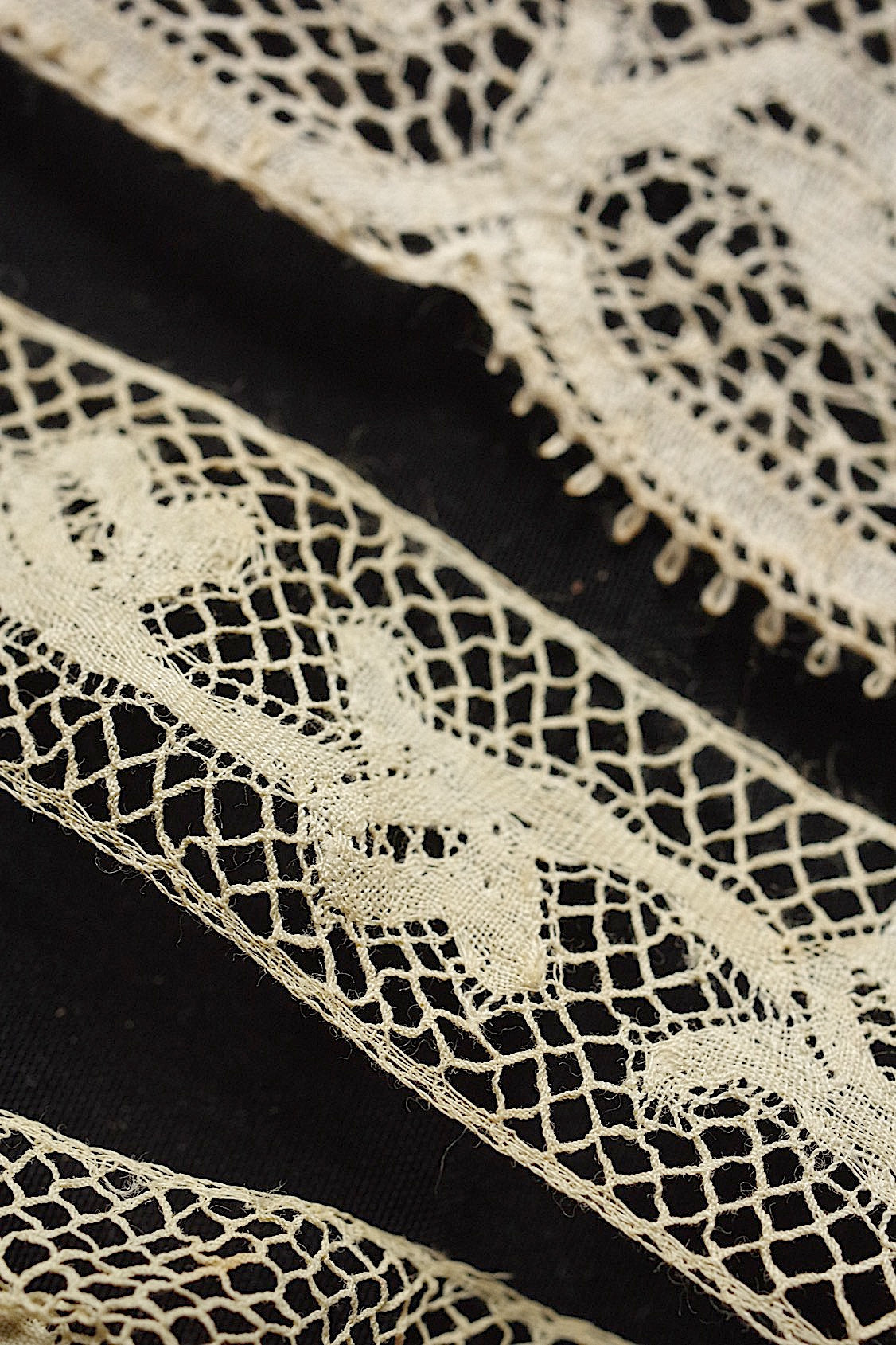 アンティークレース　dentelle ancienne 6本 .FR a l'epoque