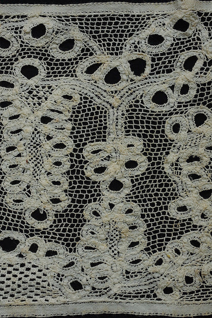 アンティークレース　dentelle ancienne 285cm .FR a l'epoque