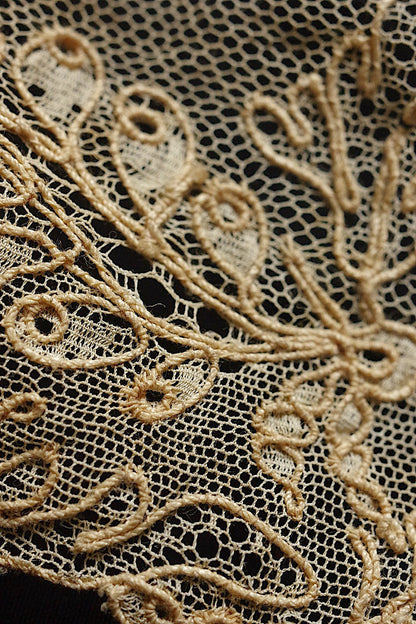 アンティークレース　dentelle ancienne 2種　素材用 .FR a l'epoque