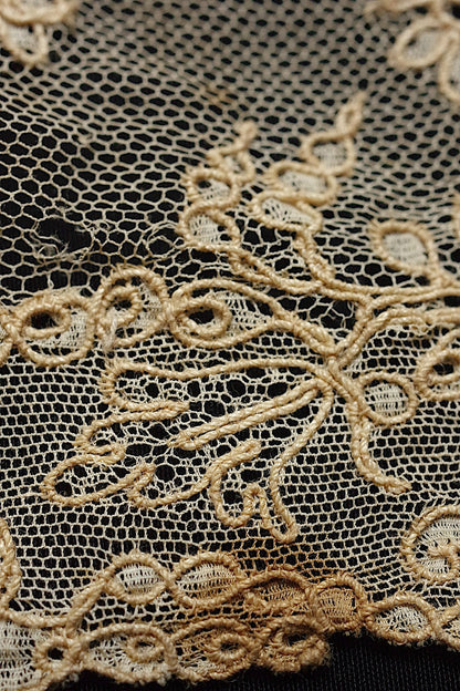 アンティークレース　dentelle ancienne 2種　素材用 .FR a l'epoque