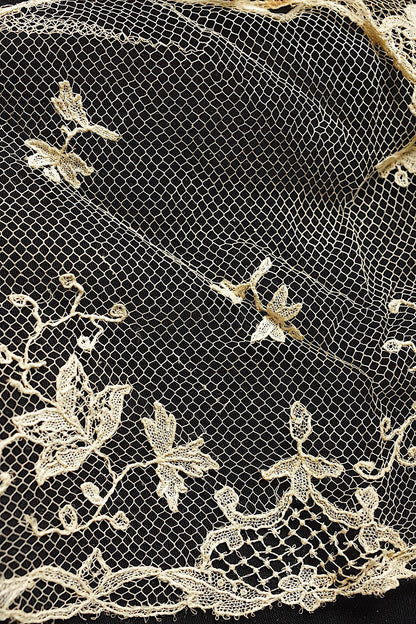 アンティークレース　dentelle ancienne 2種　素材用 .FR a l'epoque