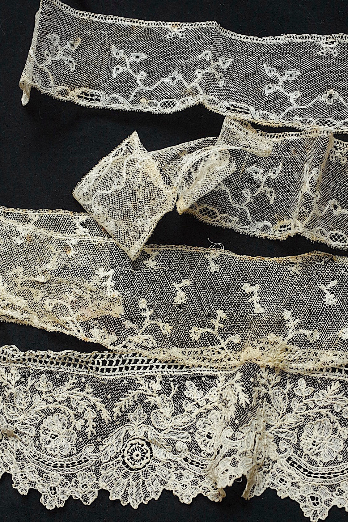 アンティークレース　dentelle ancienne 素材用　2 .FR a l'epoque