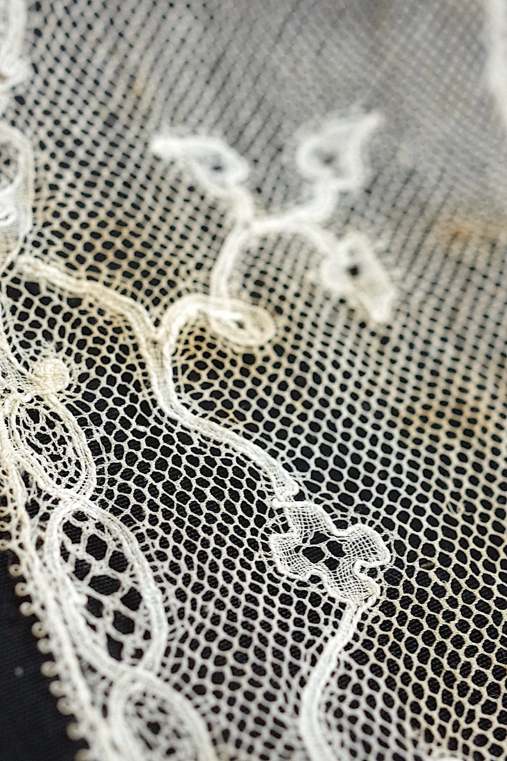 アンティークレース　dentelle ancienne 素材用　2 .FR a l'epoque