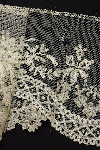 アンティークレース　dentelle ancienne アプリカッションアングレテール　2mつづ .FR a l'epoque