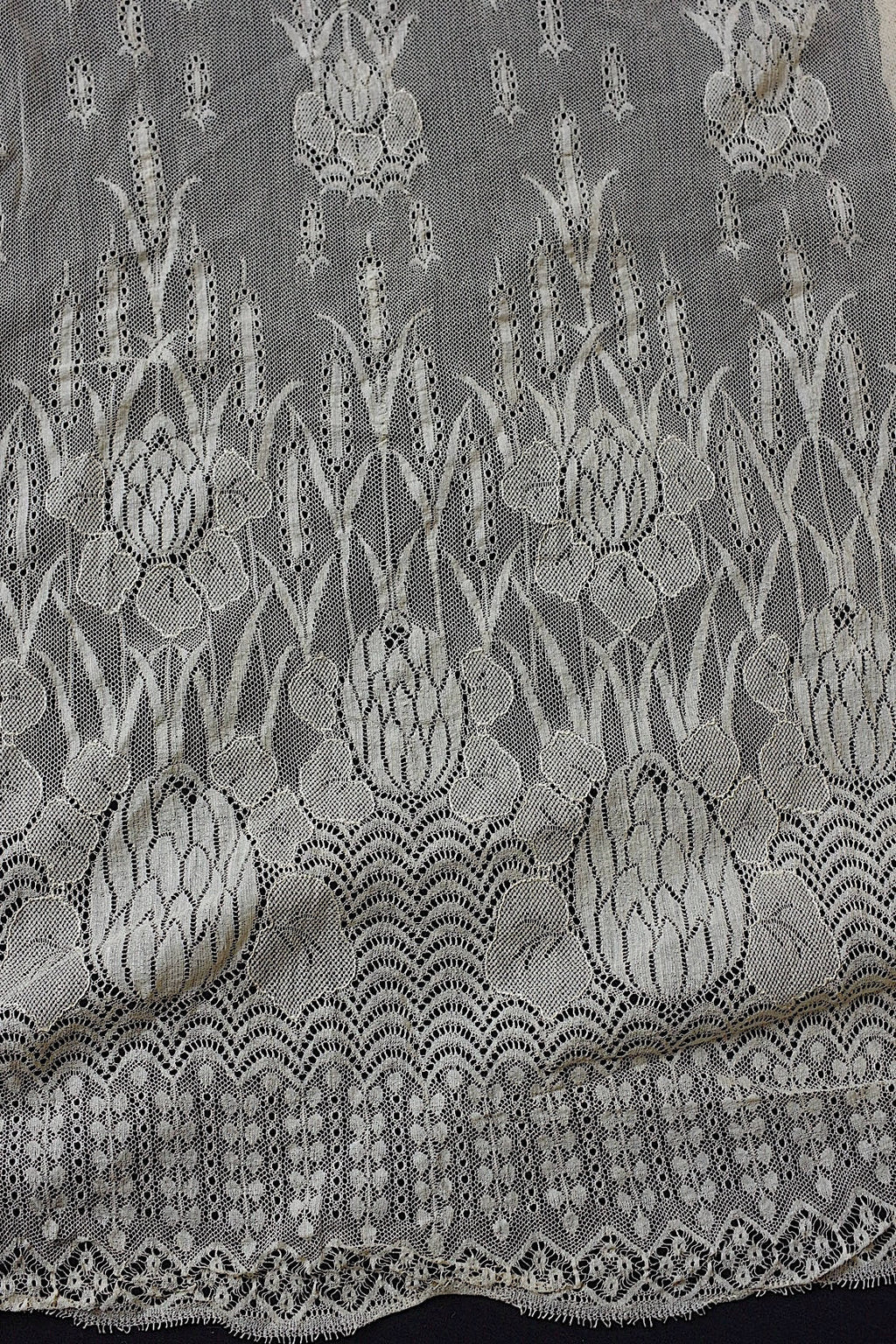 アンティークレース　dentelle ancienne レースハギレ　1 .FR a l'epoque