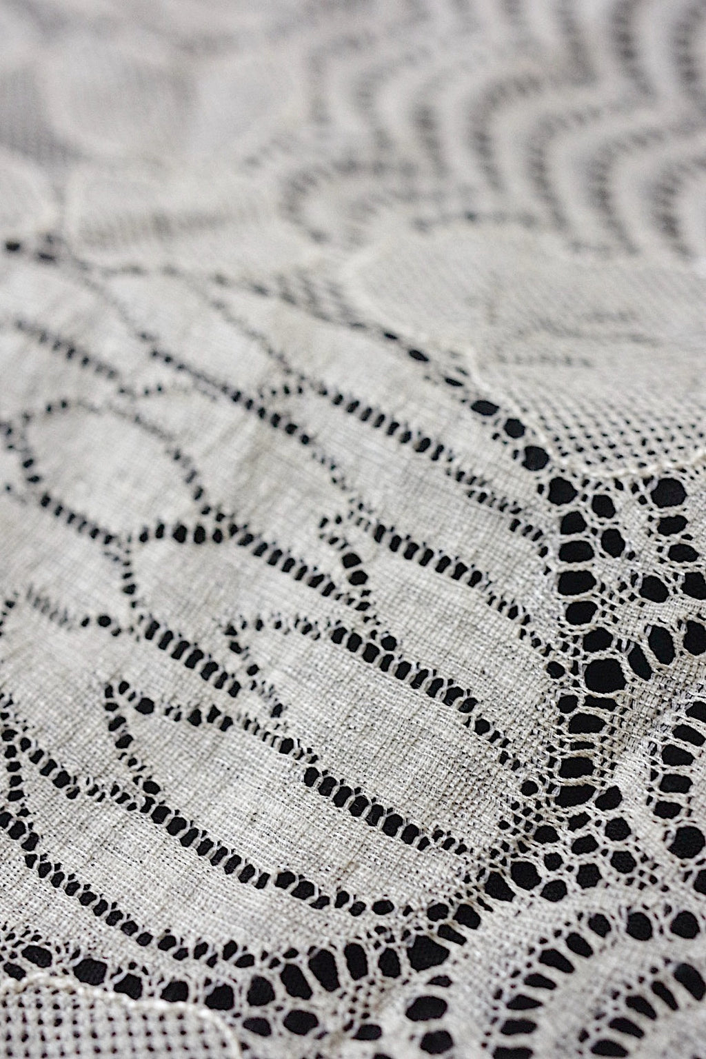 アンティークレース　dentelle ancienne レースハギレ　1 .FR a l'epoque