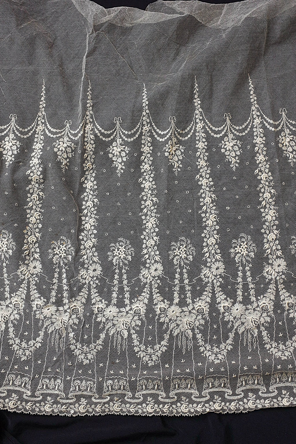 アンティークレース　dentelle ancienne レースハギレ　2 .FR a l'epoque