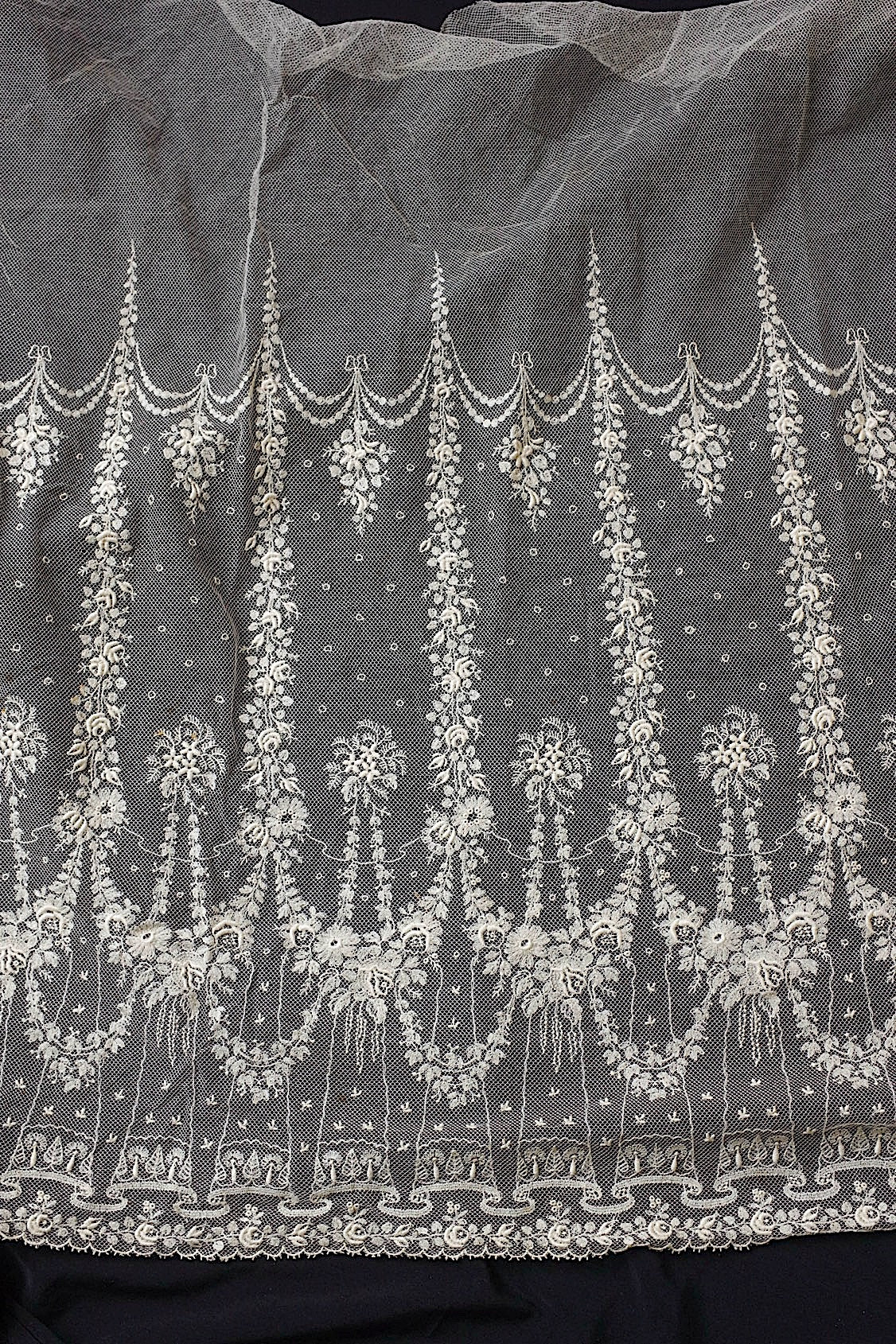 アンティークレース　dentelle ancienne レースハギレ　2 .FR a l'epoque