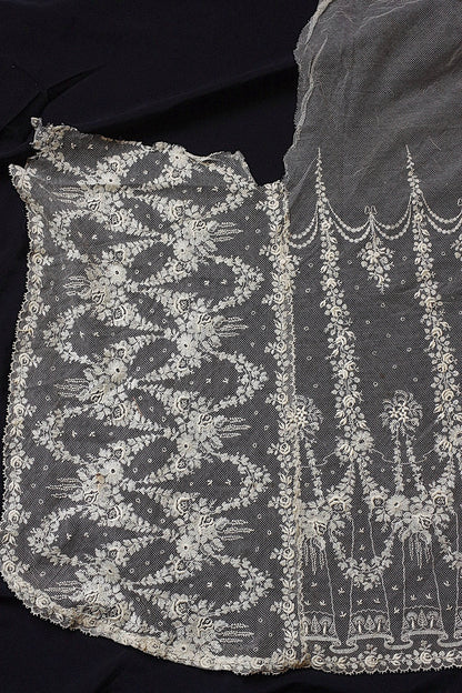 アンティークレース　dentelle ancienne レースハギレ　2 .FR a l'epoque
