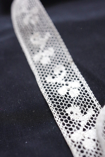 アンティークレース　dentelle ancienne 　3種 .FR a l'epoque