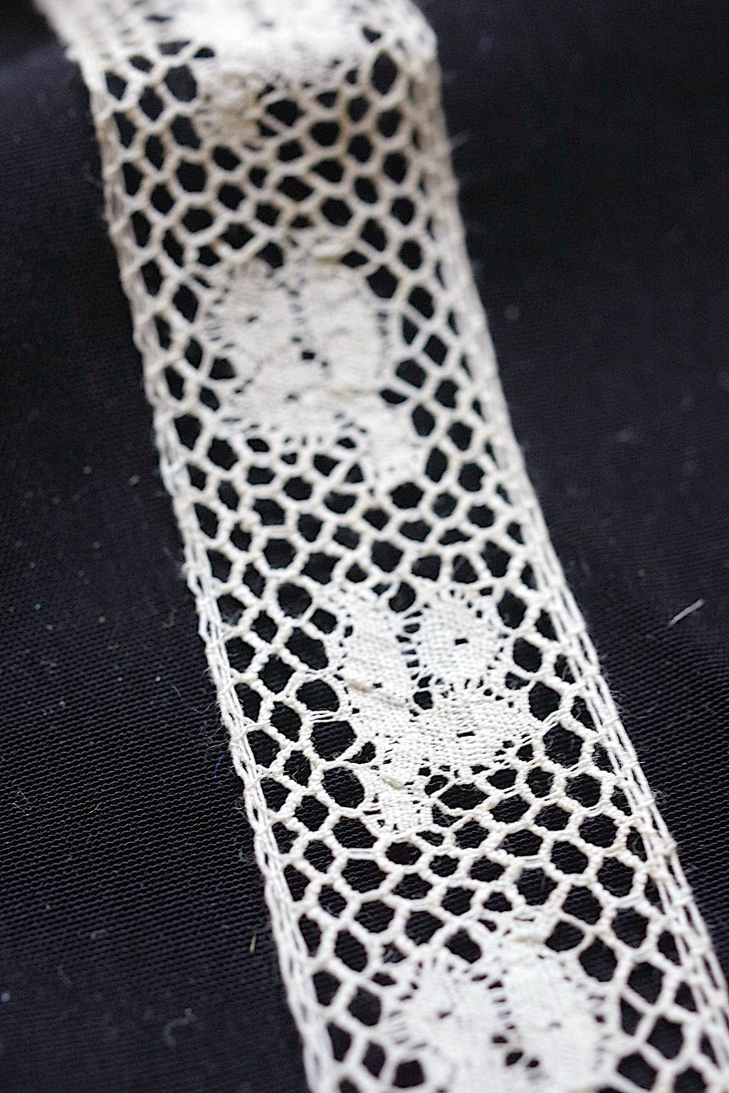 アンティークレース　dentelle ancienne 　3種 .FR a l'epoque