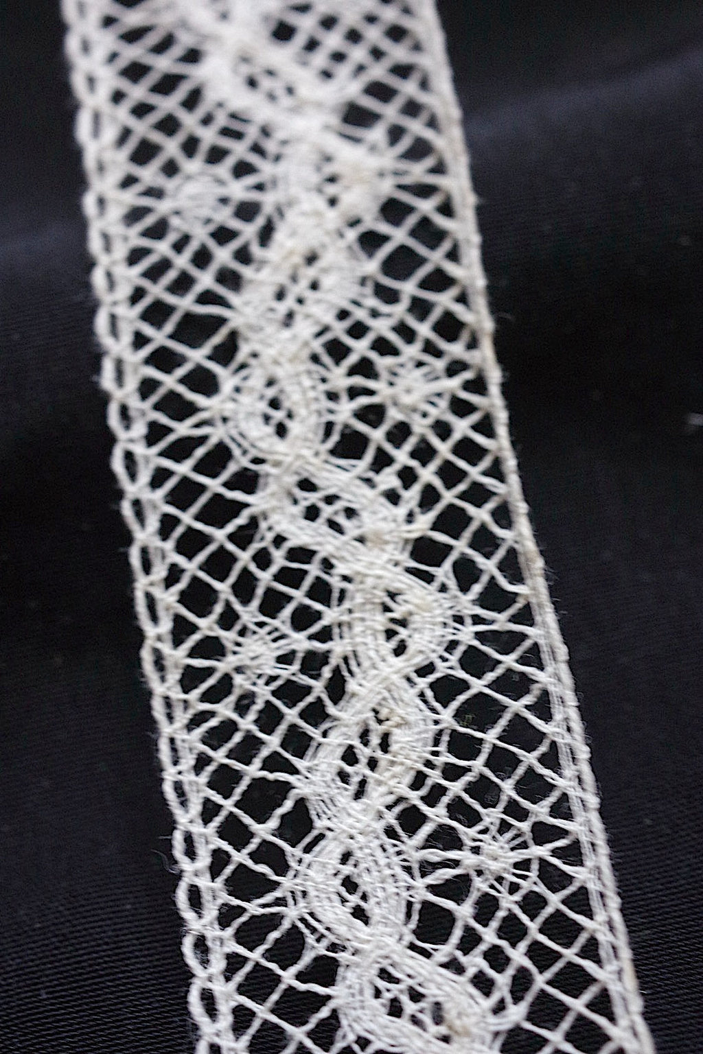 アンティークレース　dentelle ancienne 　3種 .FR a l'epoque